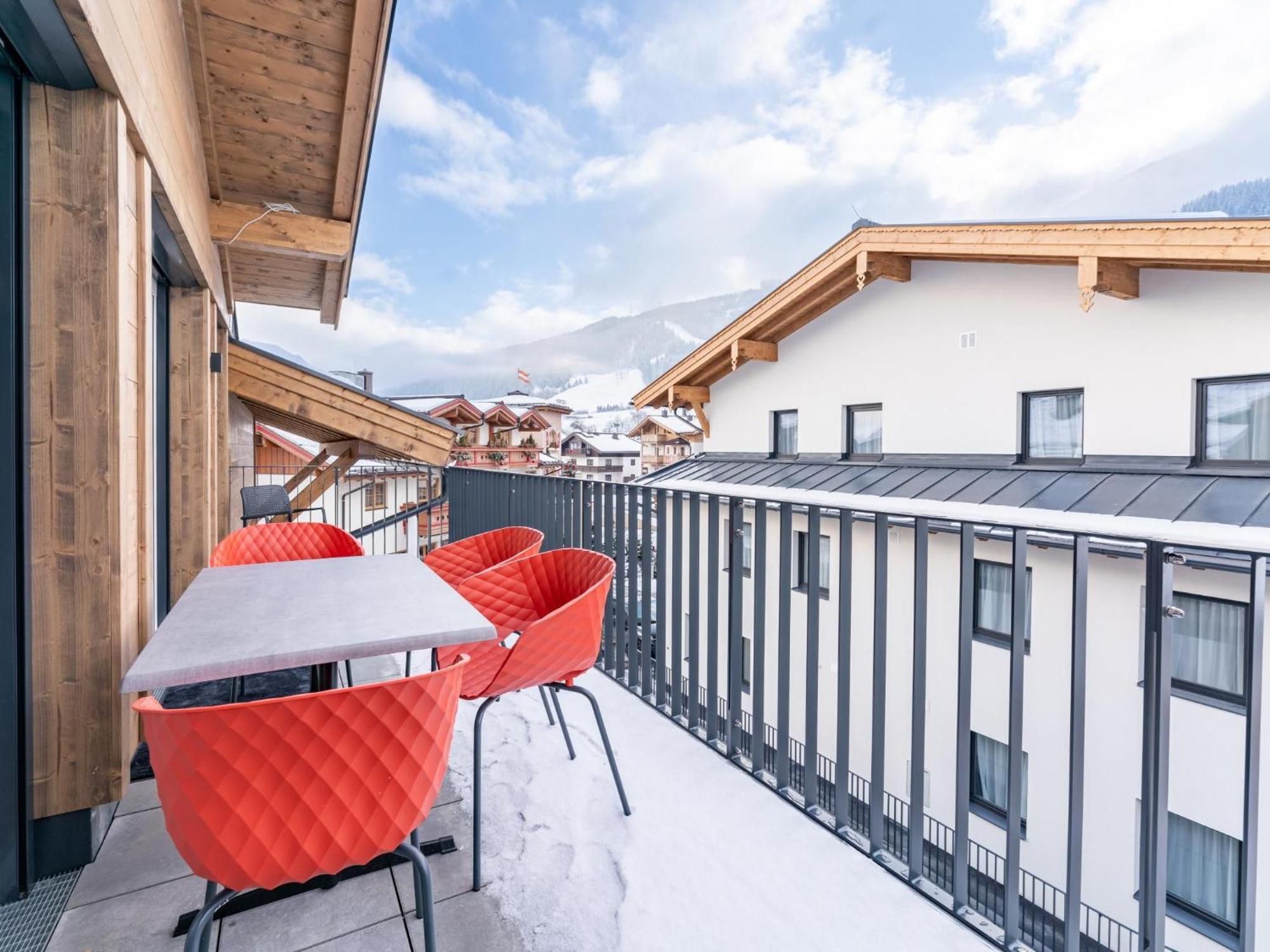 Falken Suites Top 7 Kaprun Exterior photo