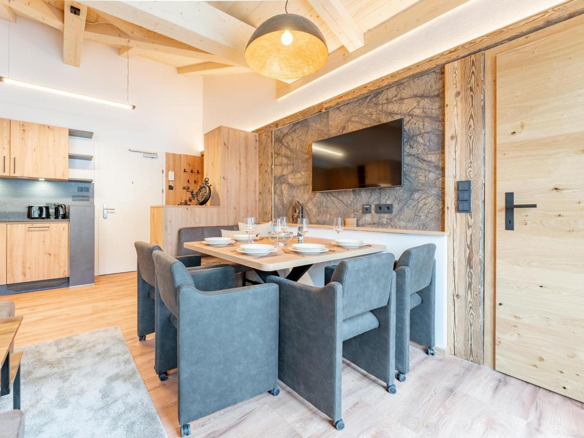 Falken Suites Top 7 Kaprun Exterior photo